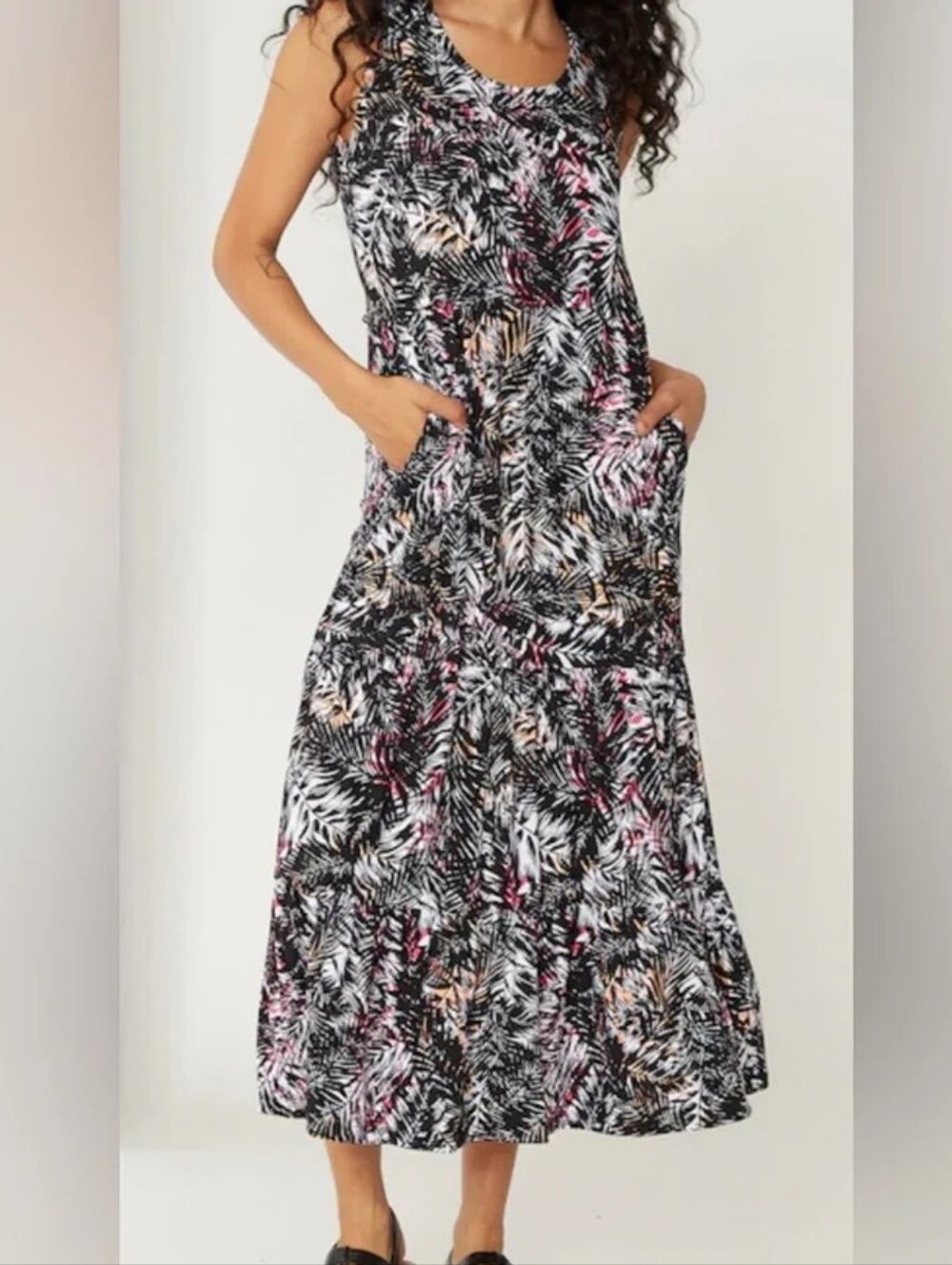 Cuddl Duds Black Maxi Dress with Pink & Cream Leaf Print